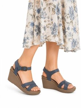 Size 9 Crocs Women’s Leigh II Blue Gray Ankle Strap Wedge Sandals Dual Crocs